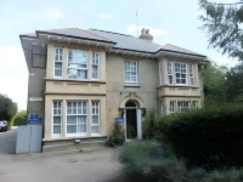 쉘포드 로지  호텔