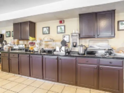 瓦利城-鹽湖城南舒眠酒店 西谷市酒店