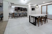 阿爾伯克基機場希爾頓花園飯店 - 酒吧
