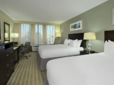 DoubleTree by Hilton Hotel Newark Hotels in Newark