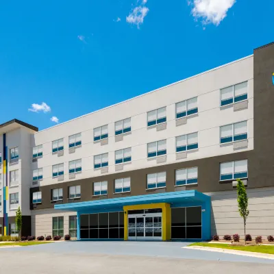 Tru by Hilton Spartanburg Hotels near WestGate Mall
