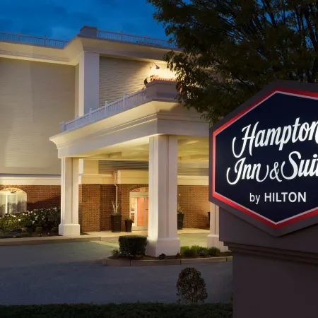 Hampton Inn & Suites Newport/Middletown