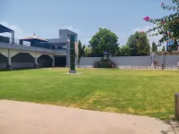 Shivam Palace & Resort 만도어 호텔