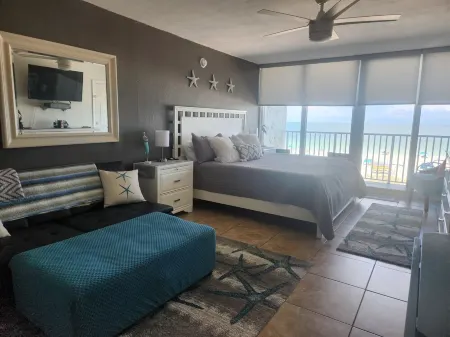 Beach front condo with balcony