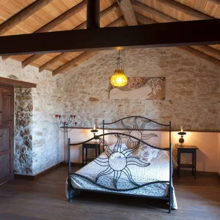 Canary House with Heated Pool, 26 Degrees