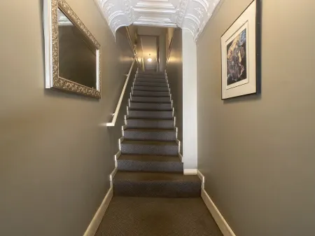 Convenient Downtown Location!