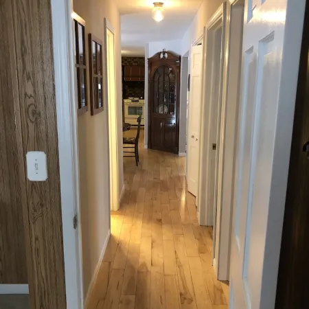 "Welcome Home"-   w/  *Pool* and  *Near Lake Mi Beaches and Downtown*