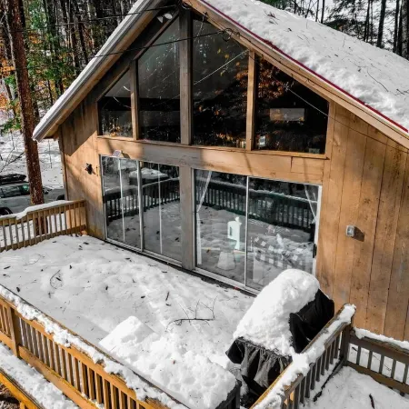 Good Friday Chalet | Walk to Village + Cranmore Mt