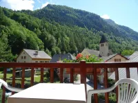 Apartment 6 people + south facing balcony + Pool and Jacuzzi