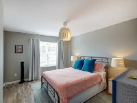 ChampionHill - Pick & Roll into Spooky Nook 2Bd Townhome with Off Street Parking Hotele w: Hamilton