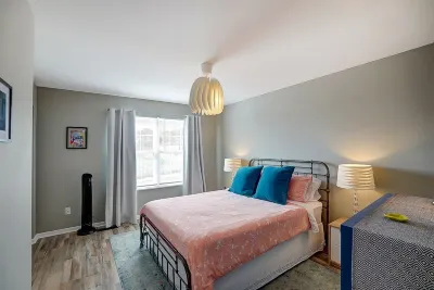 ChampionHill - Pick & Roll into Spooky Nook 2Bd Townhome with Off Street Parking Hotels in der Nähe von Municipal Brew Works