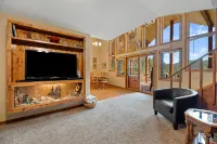 Large private lot.  Beautiful cabin with a stream and trout pond!