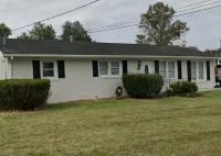 Simple  & spacious  1-bedroom basement living in Lexington. Close to W&L and VMI Hotels in Rockbridge County