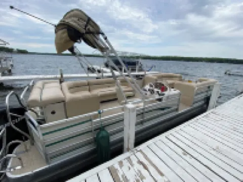 Lake Views, steps to Lake! Two story home, professionally decorated! Sleeps 6!