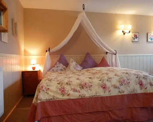 Apartment Rosenrot "small but nice" Hotels in Görisried