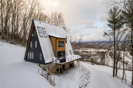 Diamond View PA: A-Frame~Hot Tub~Sauna~Panoramic Mountain Views