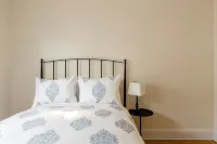 Classic Macalester Area St. Paul Duplex