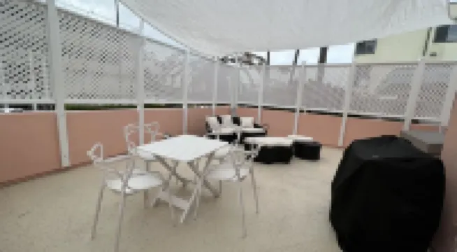 La Jolla Oceanfront Suite 2