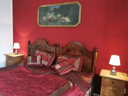 Quiet vacation apartment in a manor house, 5 minutes from the park