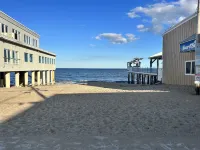 Upscale Family Retreat-Near Beach & Newburyport-Large Patio-Well Equipped Hotels in Salisbury