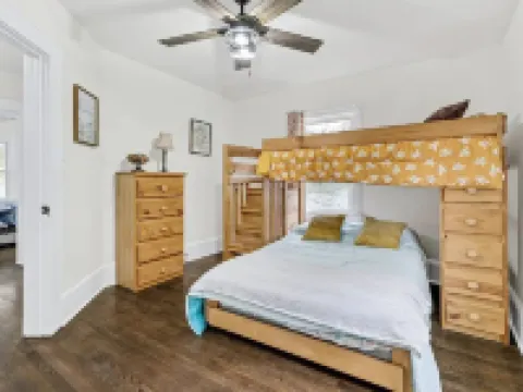 Cozy 2 bedroom home near downtown Gaffney. Hoteles en Gaffney