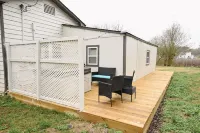 Maple Tree Cottage - Close to boat docks and Wedding venues