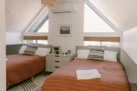 The Base Cabin A Frame - Your Gateway to Yosemite, Relaxation and Chill Vibes