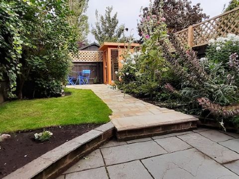 Unique Boutique: cosywarm, sleeps 6, sauna, rural, inglenook fireplace