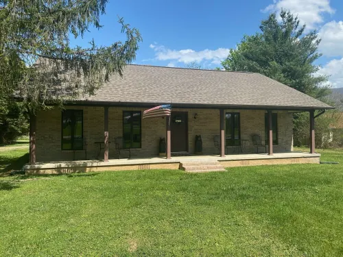 Couzin Sid’s Farmhouse in Wears Valley between Pigeon Forge and Townsend