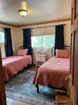 Lakeview 4 Acres-Zipline, Playfort near Waterfalls, Hiking, Fishing - 3 estrellas