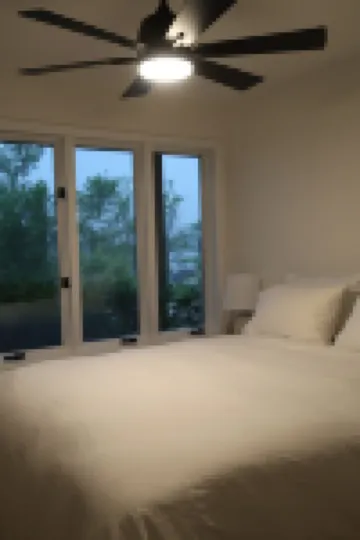 The View at Buckeye Lake - the ultimate lakefront retreat for 12.