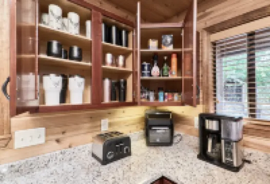 Luxury, Lakefront Chalet; Dock, Grills, Sasquatch & Firepits with a view