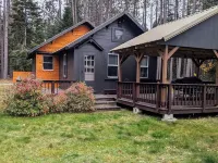 Wilderness Retreat 3-bedroom cabin in Eustis, Maine Hotels in Eustis