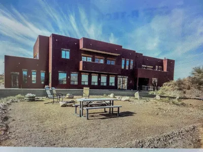 Guest House. Views in Gold Canyon Отели рядом с достопримечательностью «Голдфилд (Гост Таун)»