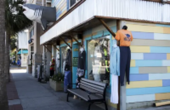 So cute and close to the beach