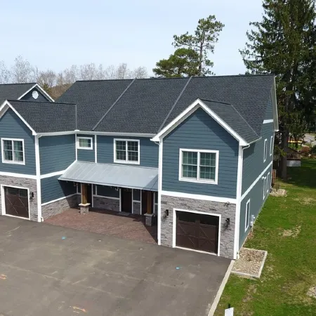 Walkable to Town, 3 Bed 2.5 Bath