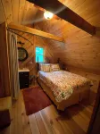 “Up The Creek” Cabin