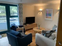 Crabshell Quay Kingsbridge Apartment with a balcony right on the river Hotels in Kingsbridge