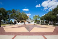 Private, Beautiful apartment in historic district 1/1