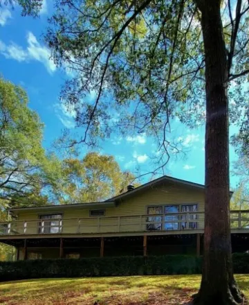 Waterfront 5 Bedroom