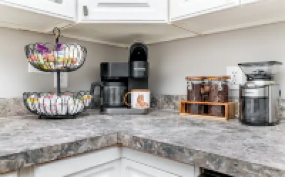 Bourbon Trail! Prime Location, Amenities & Sauna! Hotels in Woodford County