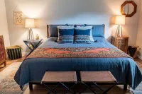 Global Inspired Retreat Oasis Hotels in Lake Magdalene
