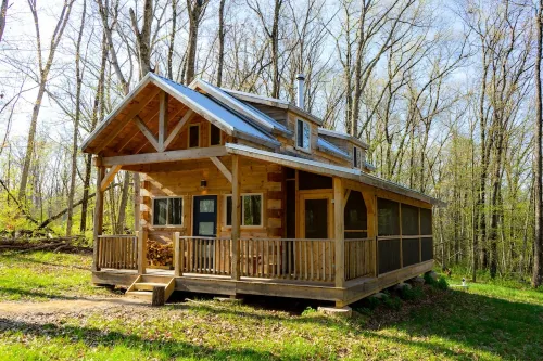 Tanager cabin at Driftless Creek