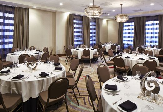 5. 힐튼 가든 인 ..