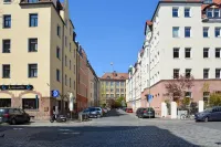 15 minutes to the old town - apartment in former industrial building