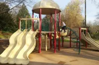 The Ol' Cottage @ Davidson Hotels in Davidson