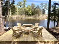 Chesapeake Waterfront- 7bd/5ba, Beach, Pool, Pets, Dock