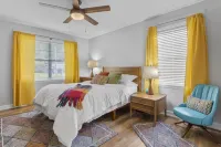 Charming Ocean Springs Home with Golf Cart Hotel in zona Shell