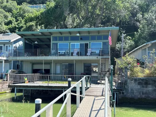 Entire Lake Front home on Beautiful Clearlake with Private Dock! See Pics!