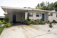 Mermaid's Cottage West Palm Beach —For People Who Love the Water!